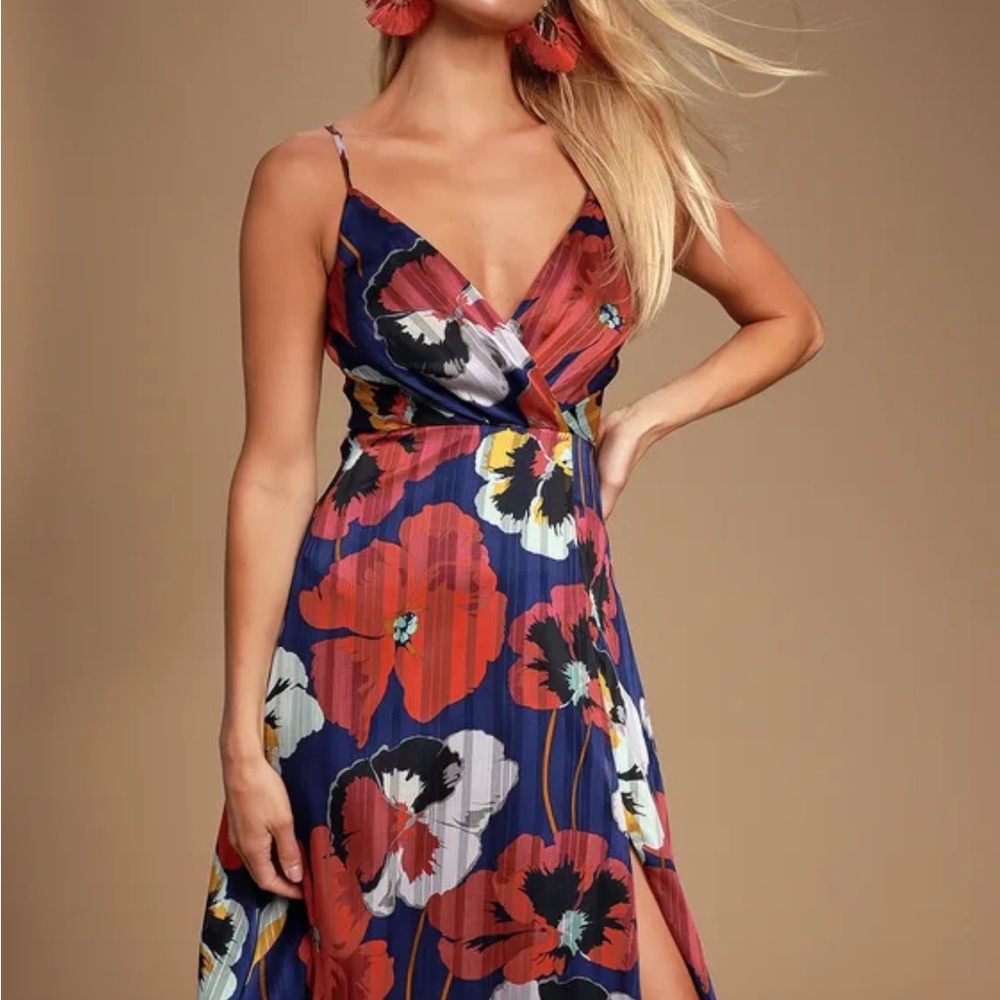 Lulus Small Floral V-Neck Midi Dress - Multicolor